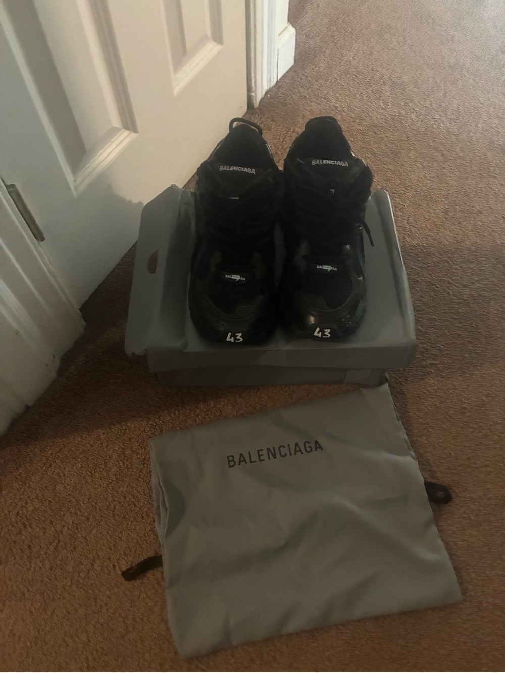 Balenciaga Black Runners